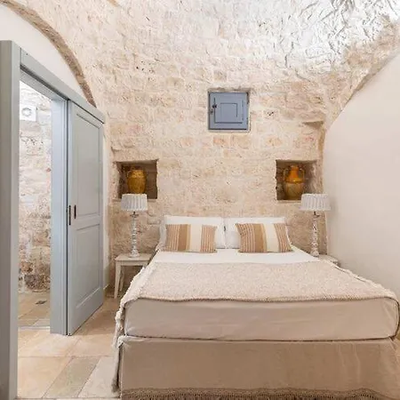 Hébergement de vacances Magnificent Stefano's Trulli At Locorotondo